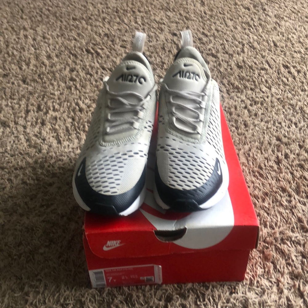 Nike Air Max 270